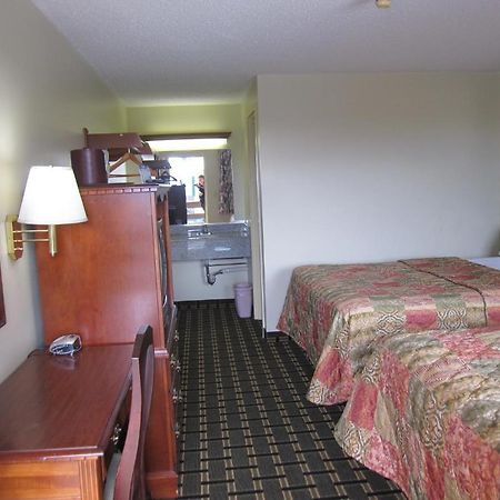 Hospitality Inn Bowmansville Zimmer foto